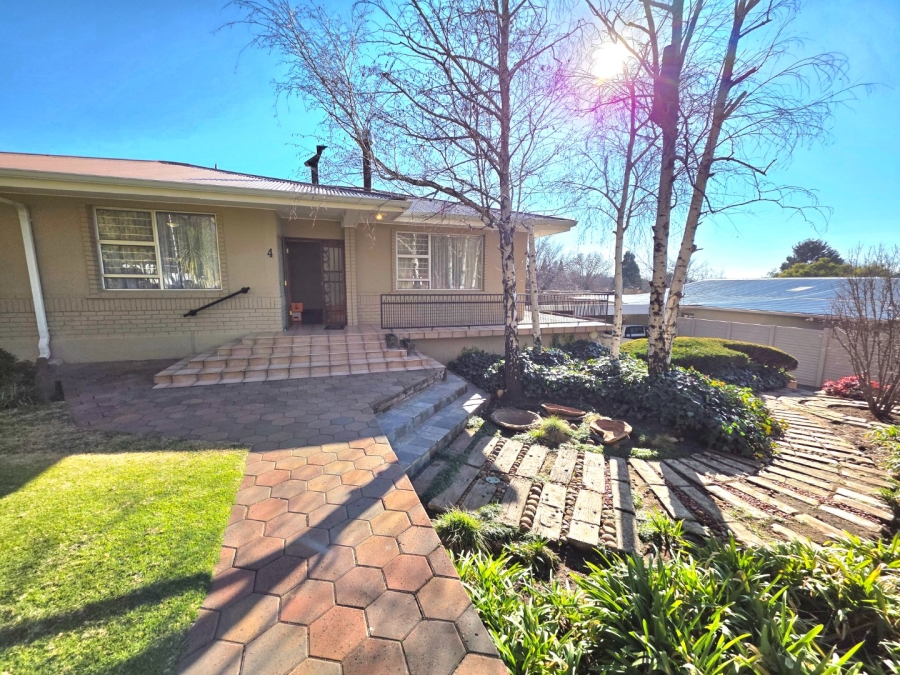 5 Bedroom Property for Sale in Eureka Free State